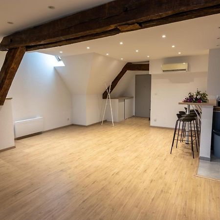 Magnifique Appartement Renove Dans Residence Saumur Eksteriør bilde